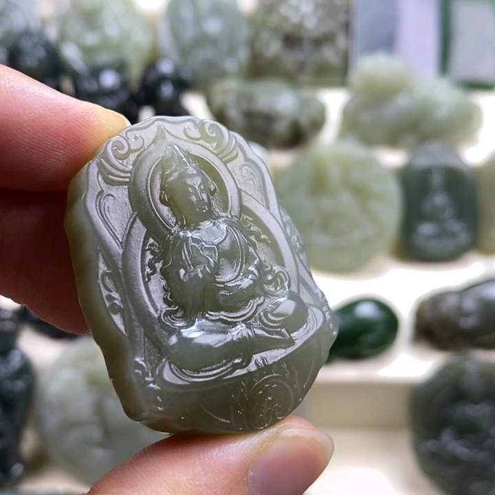 颈饰未镶嵌和田玉