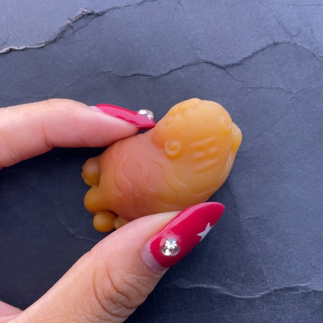 觉***沃未镶嵌黄蜡石挂件石英岩玉