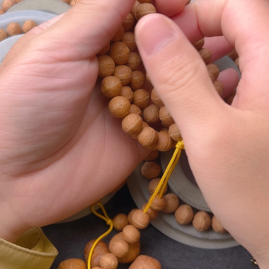 王***;吊坠凤眼菩提凤眼