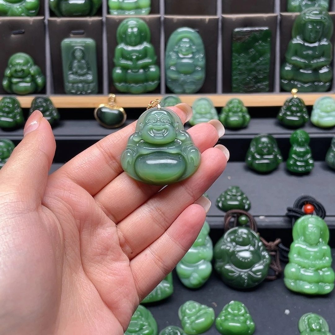 颈饰18K金镶嵌和田玉雅**賞