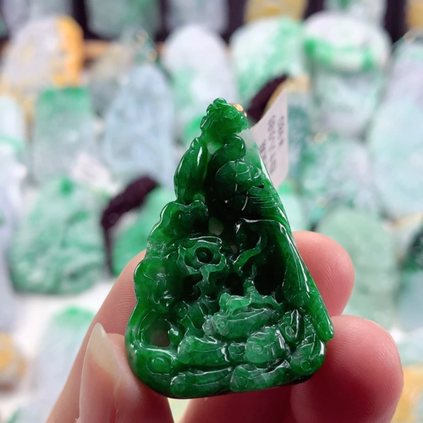 【闪购商品】翡翠吊坠(不含链)未镶嵌