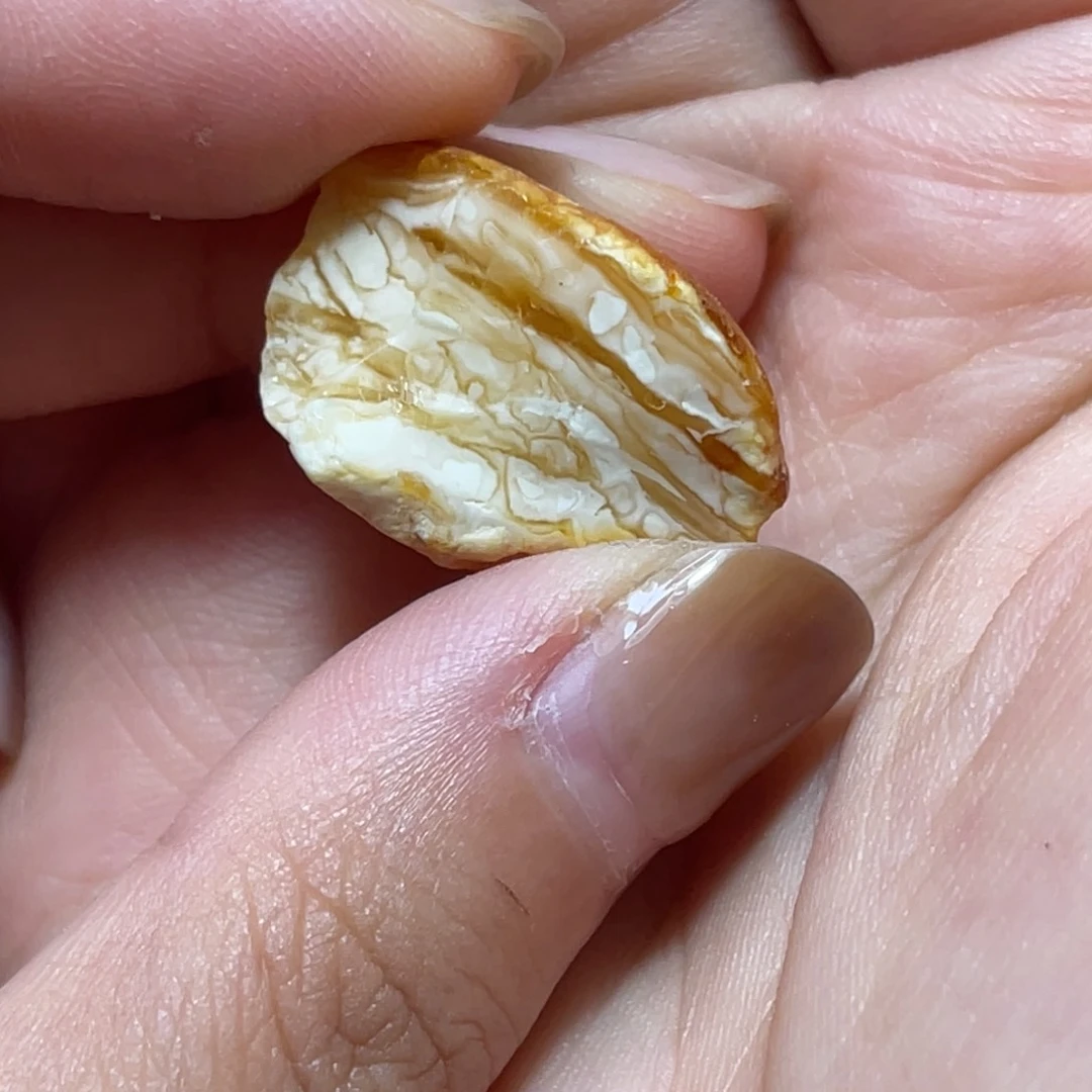 定制琥珀天然琥珀