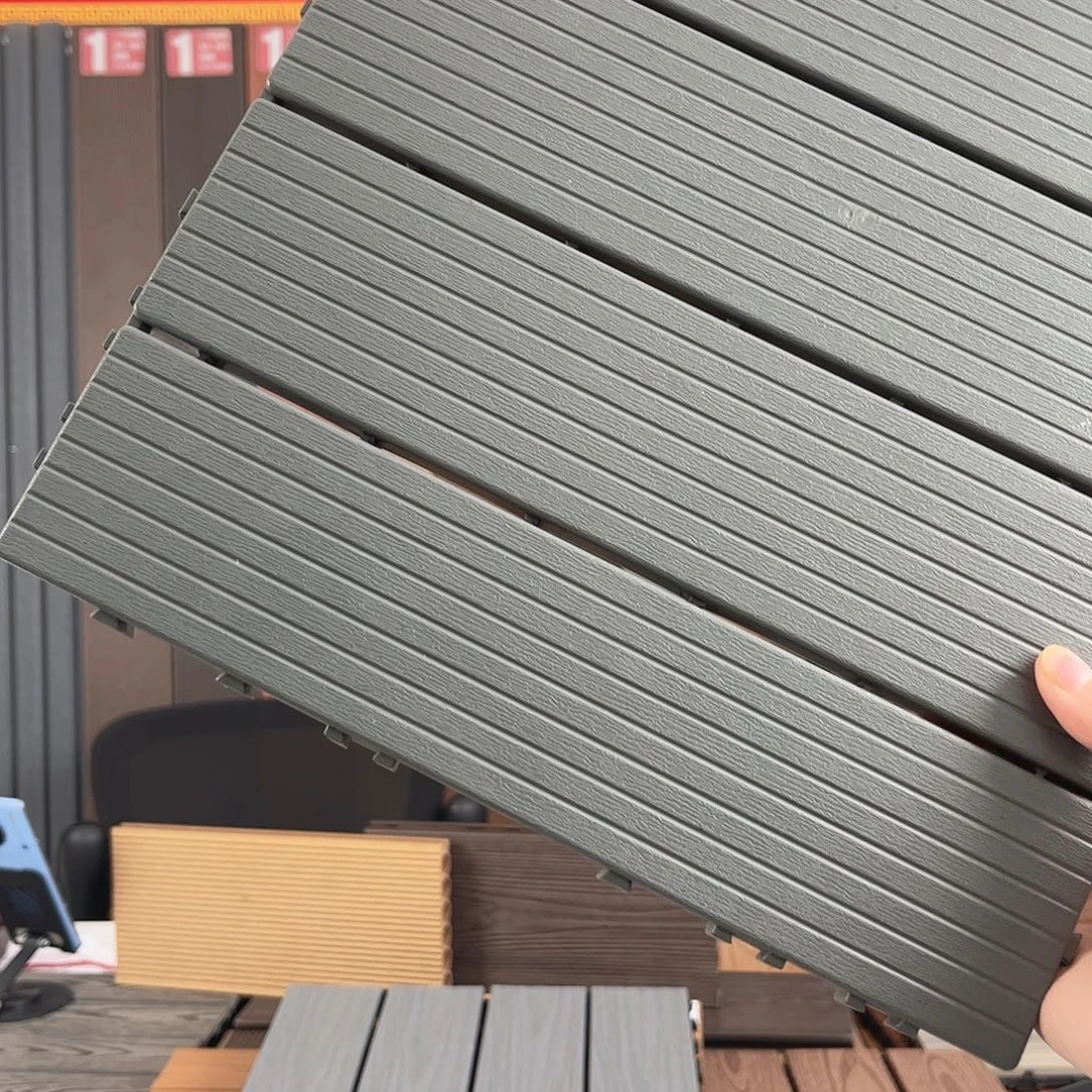 塑料地板直纹浅灰色，230块30✖️30