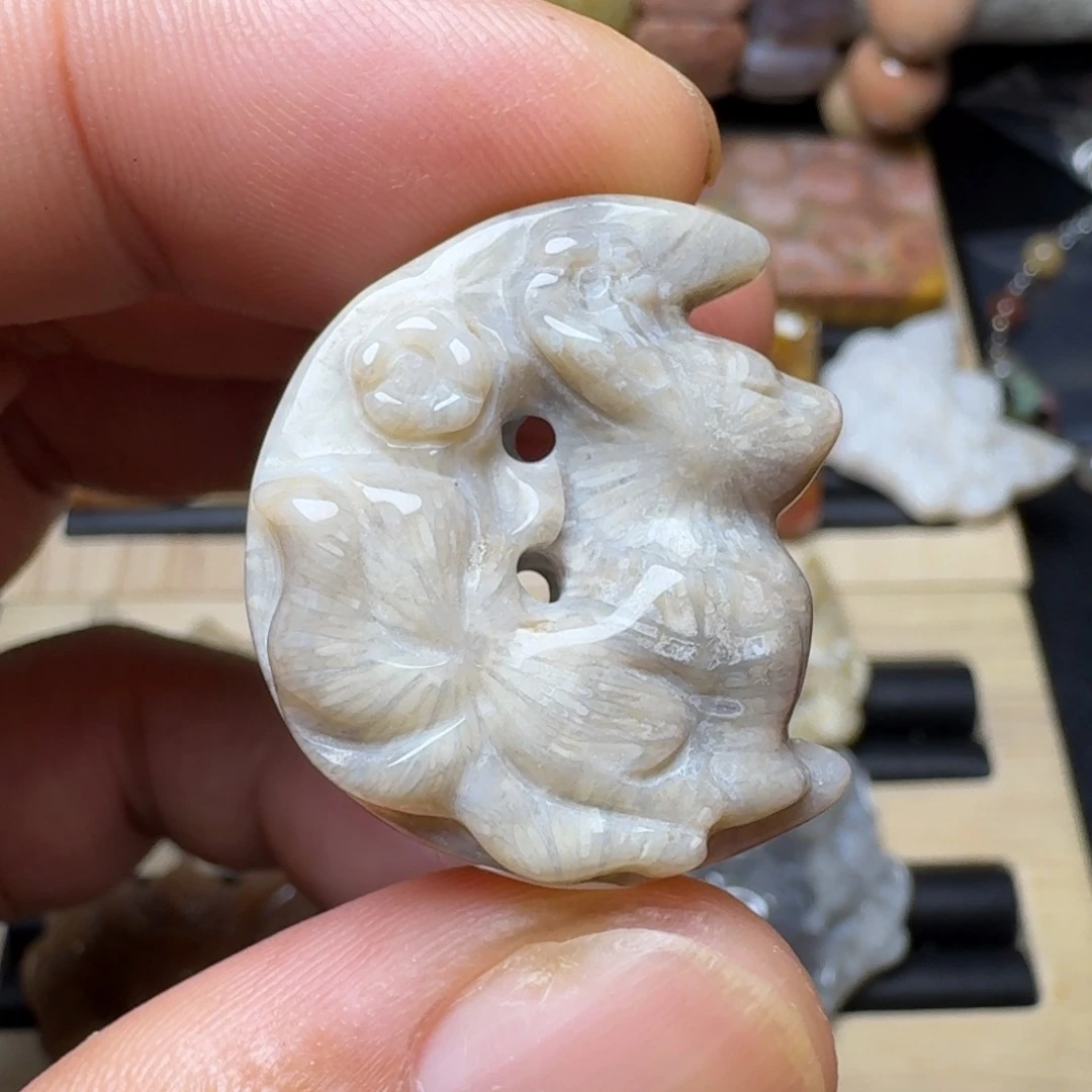 硅化玉未镶嵌纯天然色有机玉石保真色