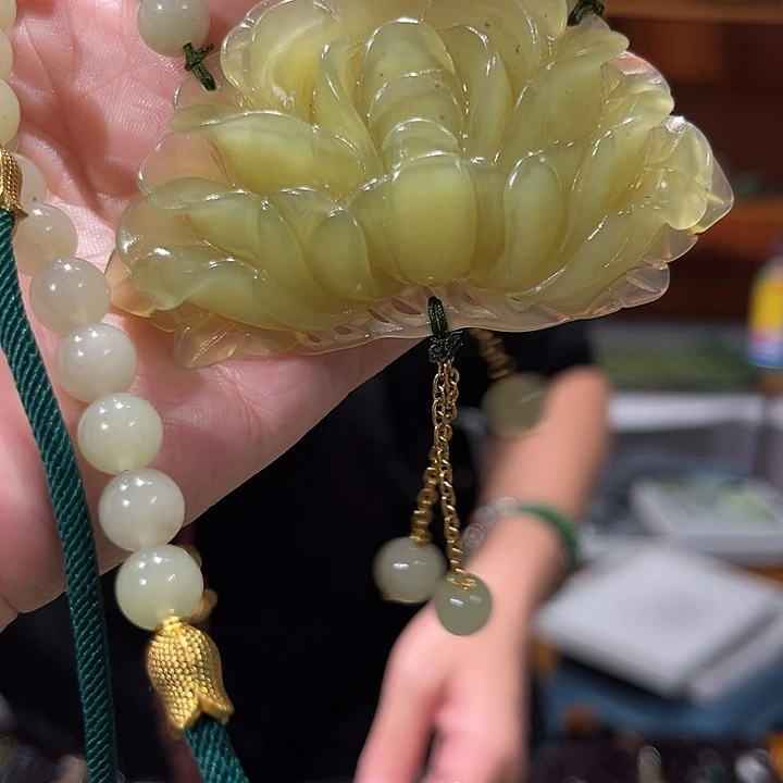 未镶嵌岫玉毛衣链