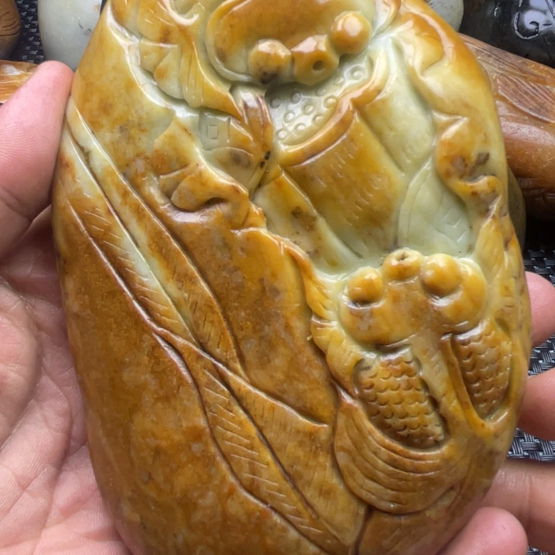 和田玉（糖玉）未镶嵌挂件