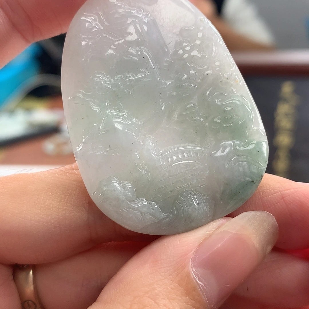 翡翠未镶嵌颈饰翡翠