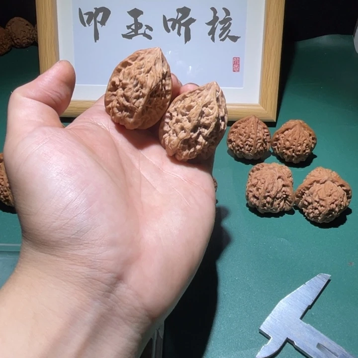 吊坠文玩核桃34全品十三鸡