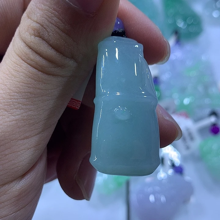 翡翠未镶嵌颈饰天然翡翠A货吊坠