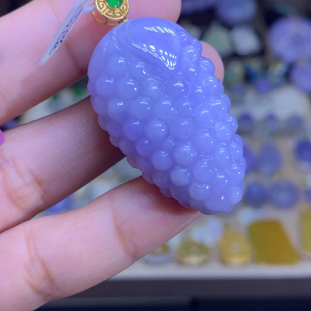 翡翠颈饰18K金镶嵌翡翠