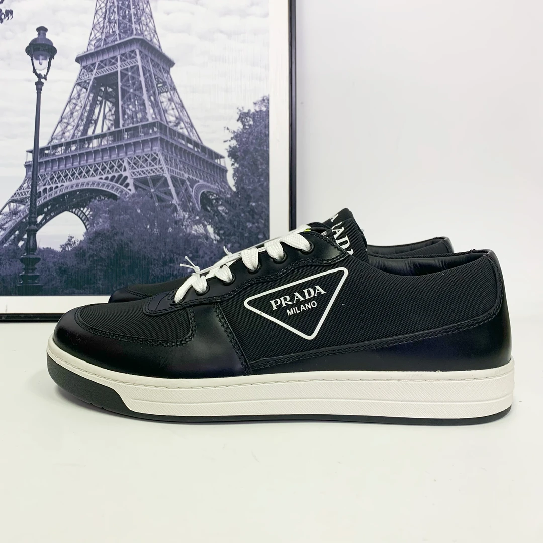 全新未使用 Prada/普拉达 普拉达黑色帆布皮面拼接三角标板鞋