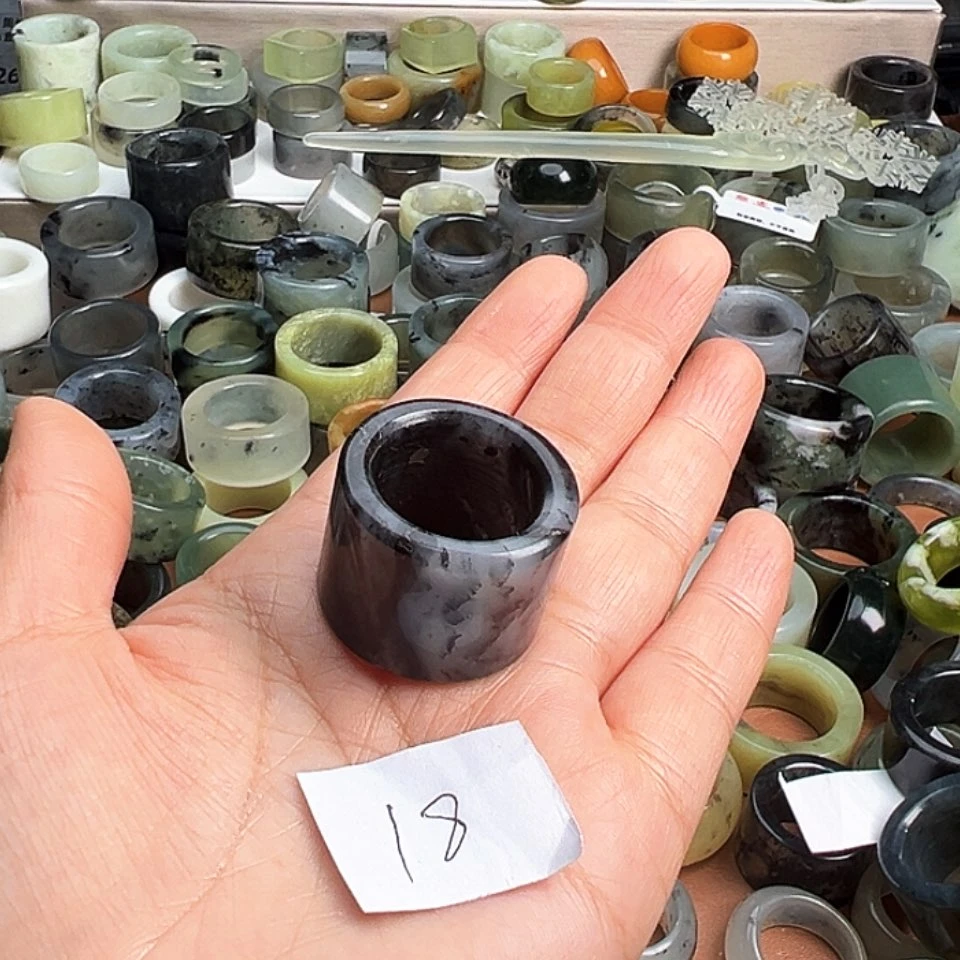 【闪购商品】未镶嵌蛇纹石玉戒指援*