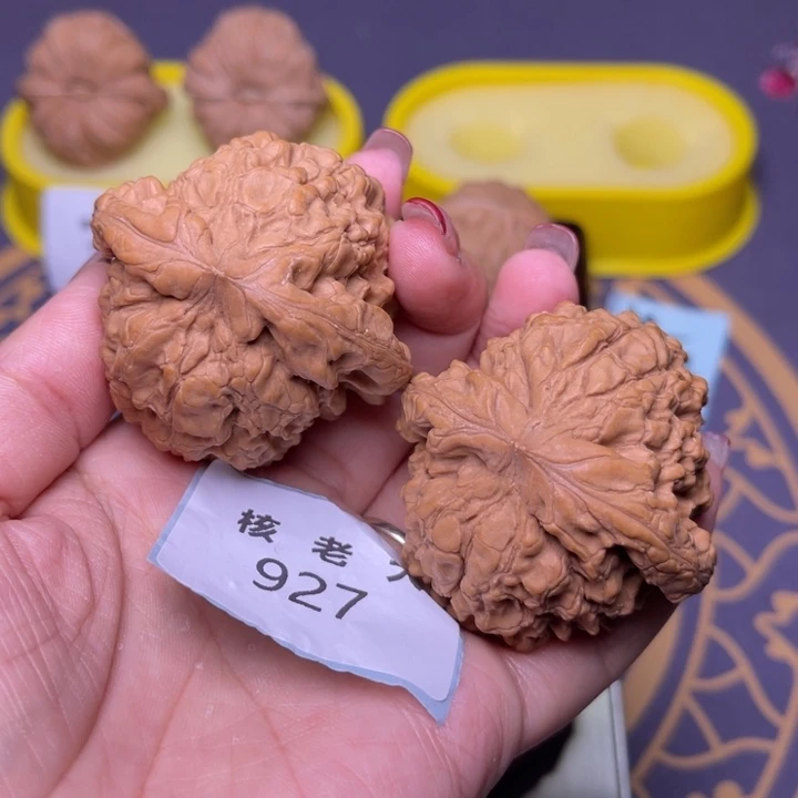 文玩核桃把件龙鼎48.927 61克