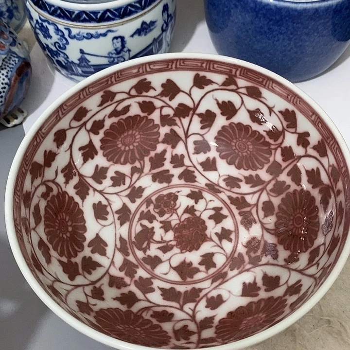 摆件釉里红缠枝牡丹纹大碗