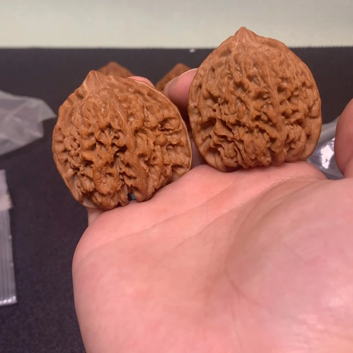 把件文玩核桃47肚44高46全品百花山63g