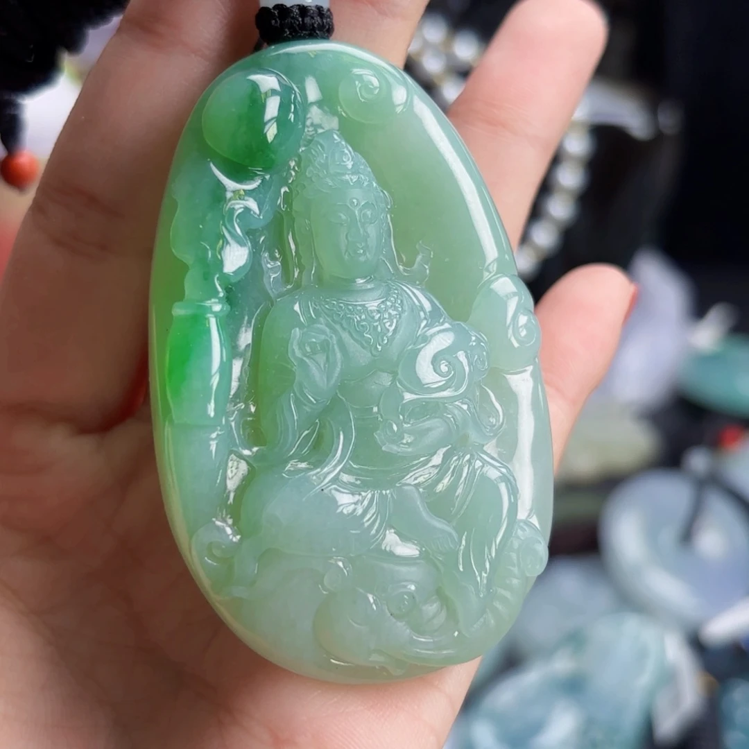 翡翠未镶嵌颈饰普贤