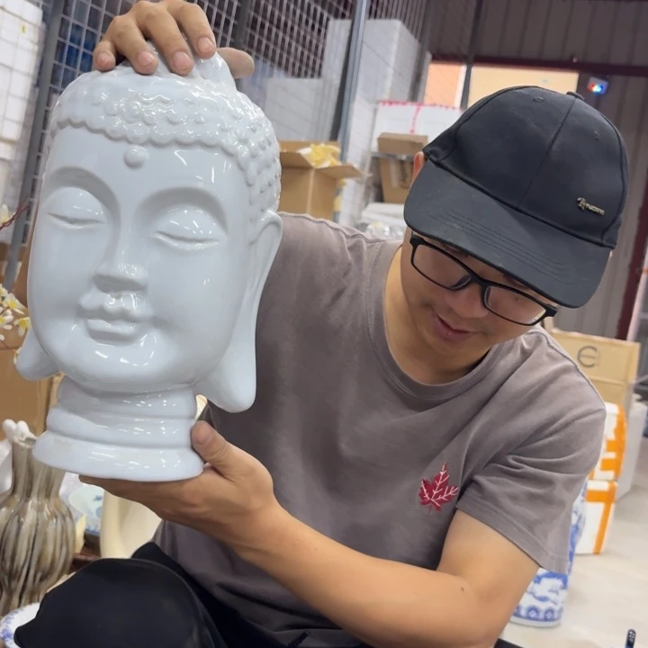 微瑕青花瓷器值得购买