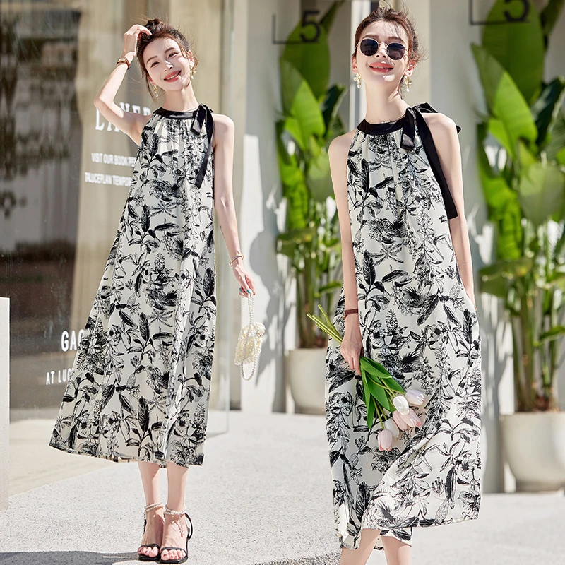 水墨画挂脖无袖连衣裙女夏季2025新款复古气质清冷感宽松显瘦长裙