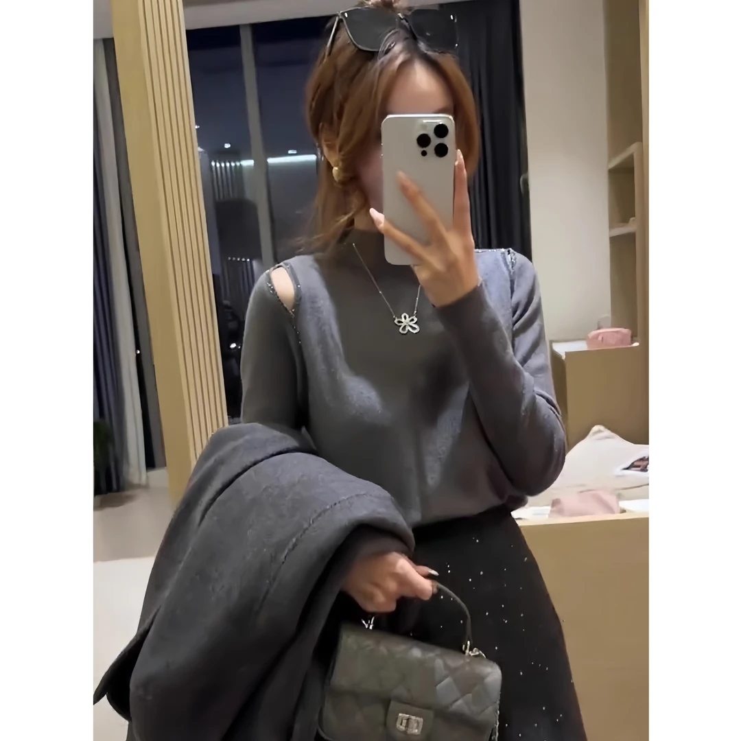 韩系半高领烫钻镂空露肩毛针织衫女秋冬新款修身显瘦内搭打底上衣