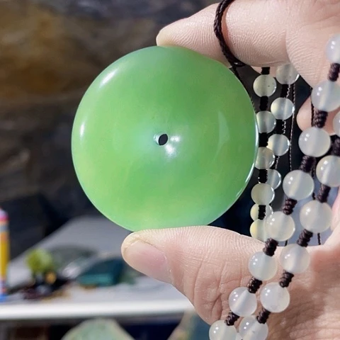 蛇纹石玉未镶嵌珠宝奇石