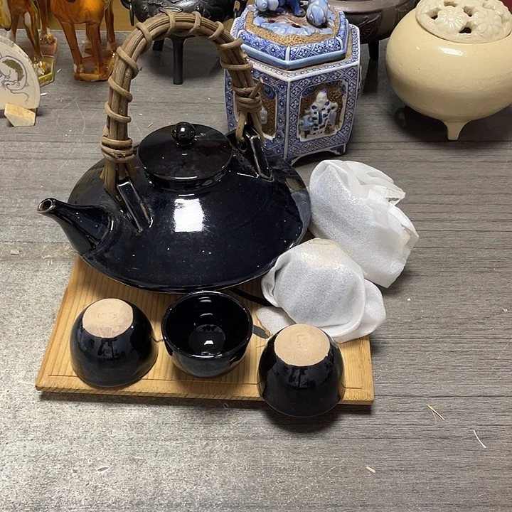 琉璃手工艺品黑萨摩