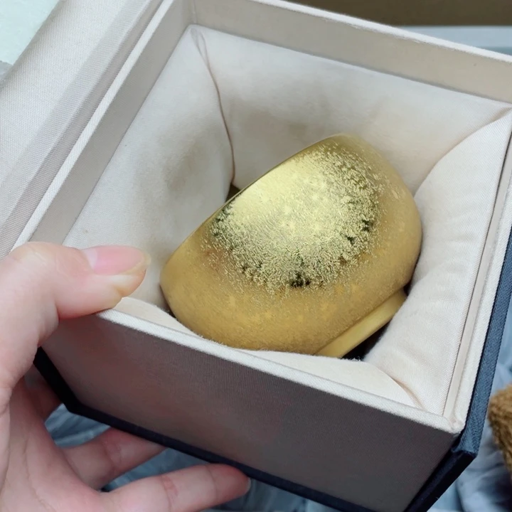 茶盏金麒麟配礼盒
