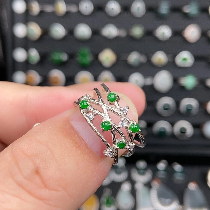 【闪购商品】银S925镶嵌戒指翡翠