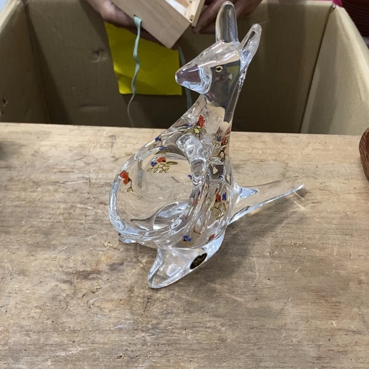 皮***姐中古品有微瑕，谨慎入手