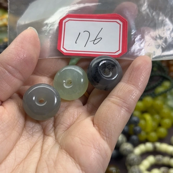 蛇纹石玉未镶嵌手链