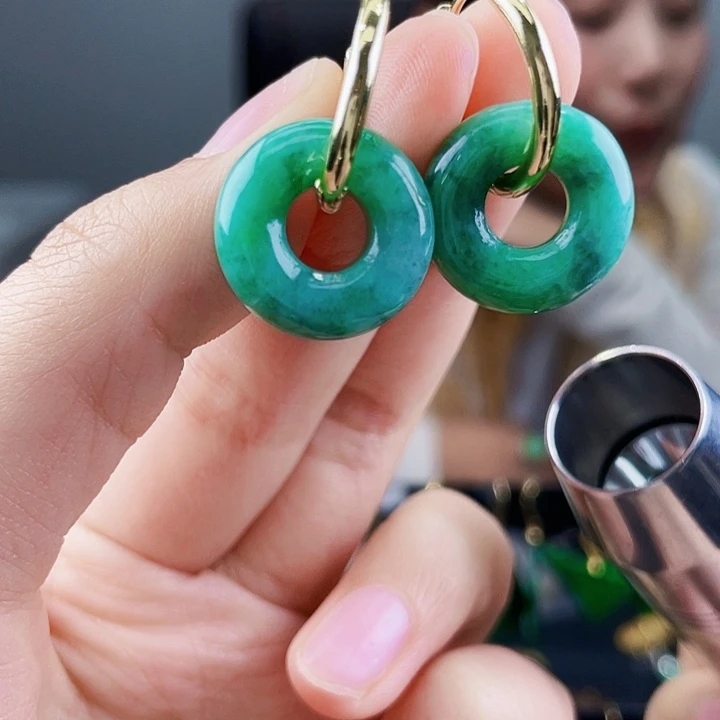 翡翠耳饰未镶嵌饰品