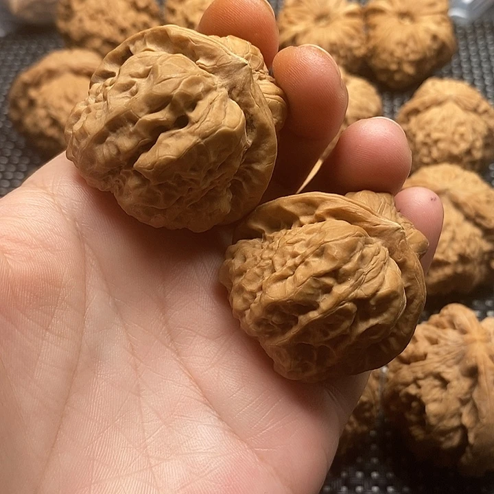 文玩核桃吊坠核桃
