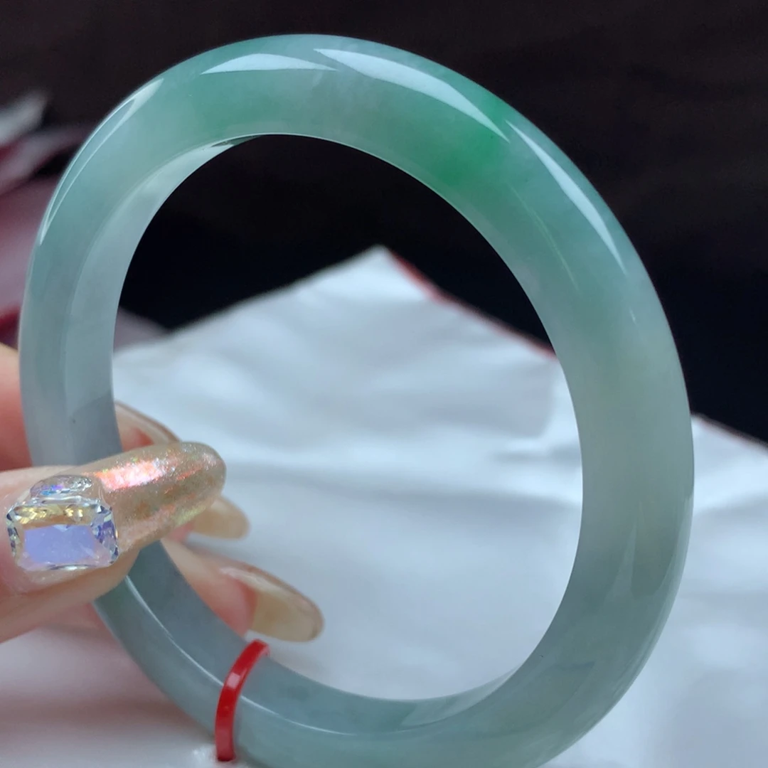 翡翠手镯未镶嵌70078，