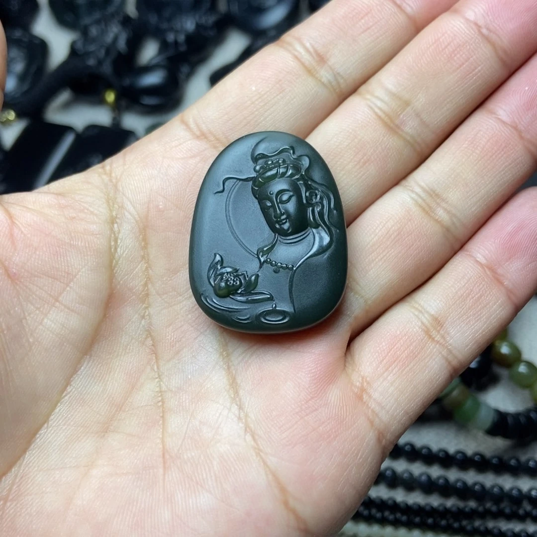 和田玉颈饰未镶嵌吉*尼