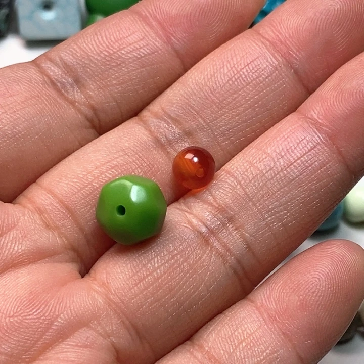 南红玛瑙未镶嵌颈饰