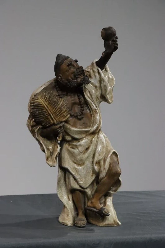 石湾窑，瓷器摆件，放案头，桌面，高度48厘米