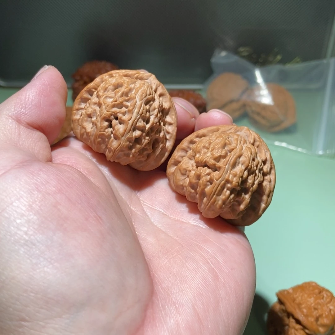 文玩核桃吊坠全品38三角白