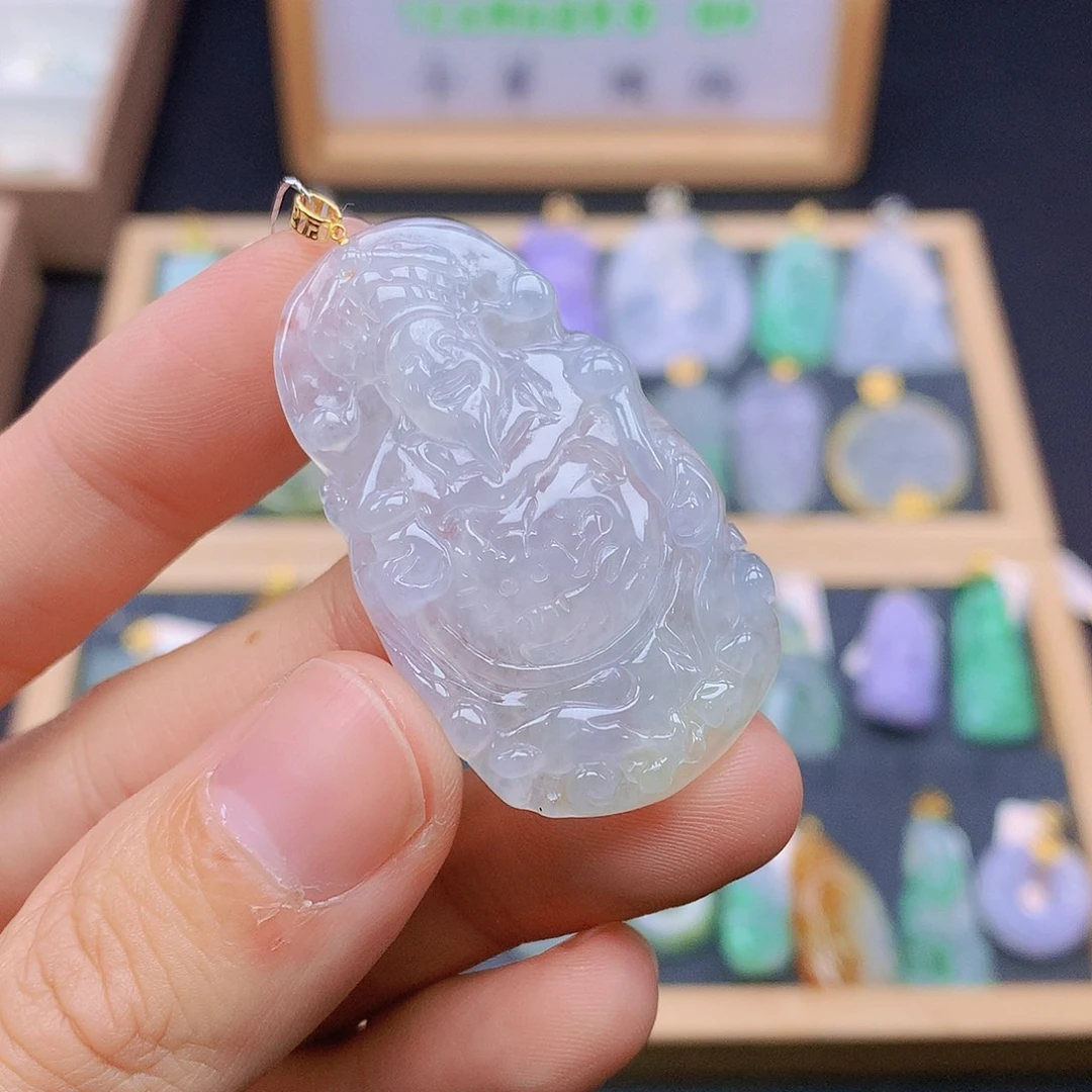 翡翠18K金镶嵌颈饰翡翠