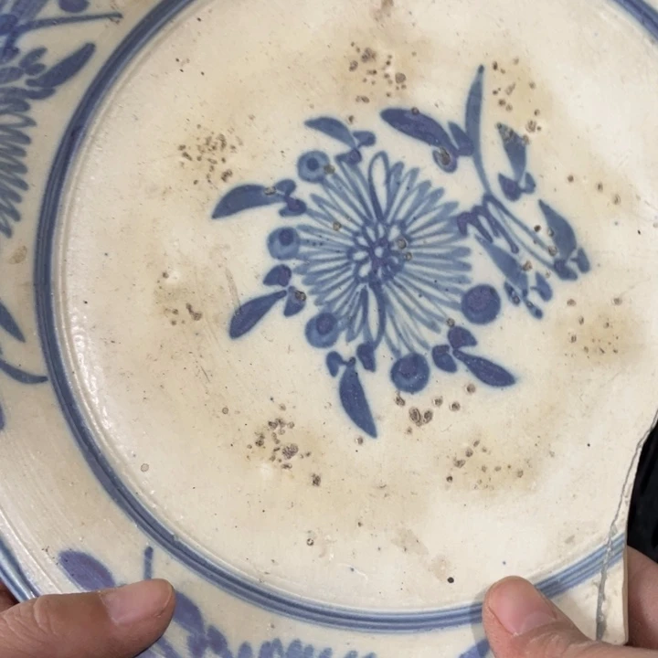 饥***狼瓷片孤品微瑕看好