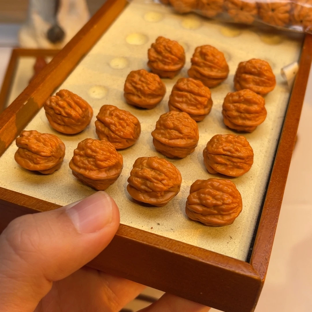 文玩核桃手串蛤蟆头