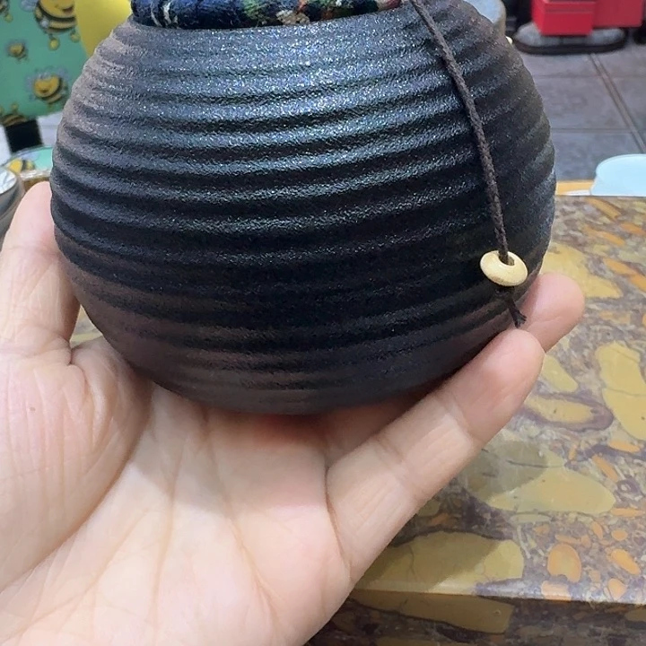陶烧茶罐一个，陶。。。。