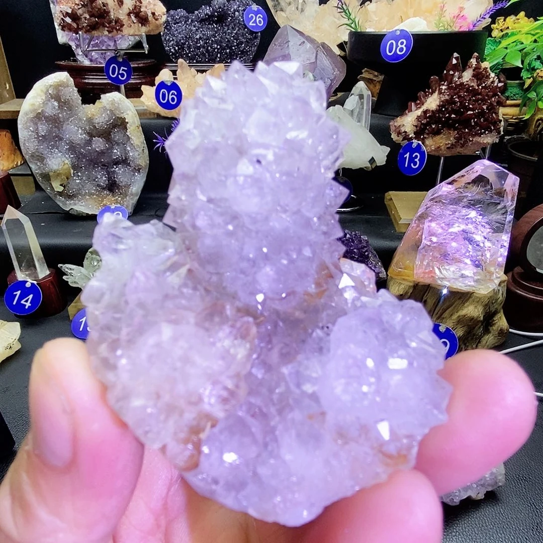 石材水晶簇摆件，