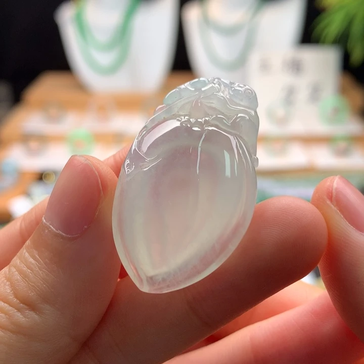 翡翠未镶嵌颈饰天然缅甸A货翡翠