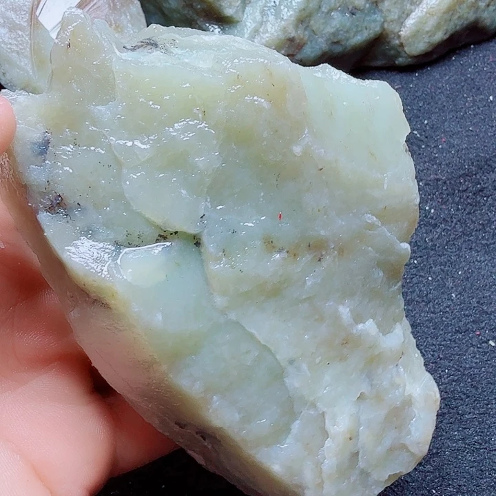 未镶嵌和田玉（糖玉）珠宝半成品