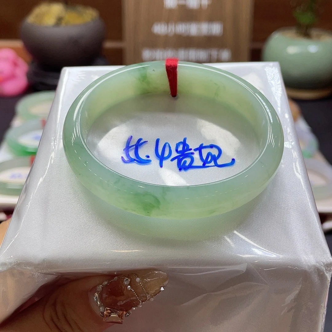翡翠未镶嵌手镯2号
