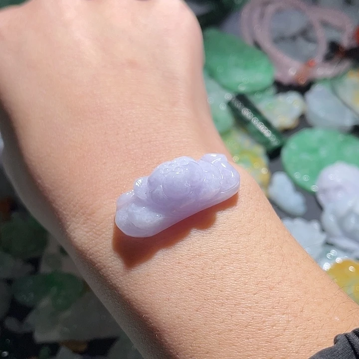 颈饰未镶嵌翡翠天