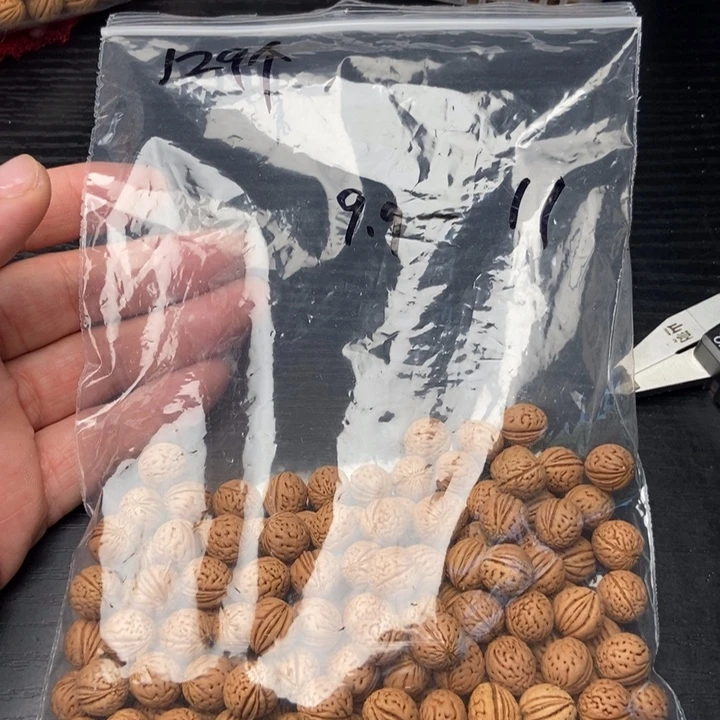 西***狼吊坠文玩核桃私人定制打孔170不退不换