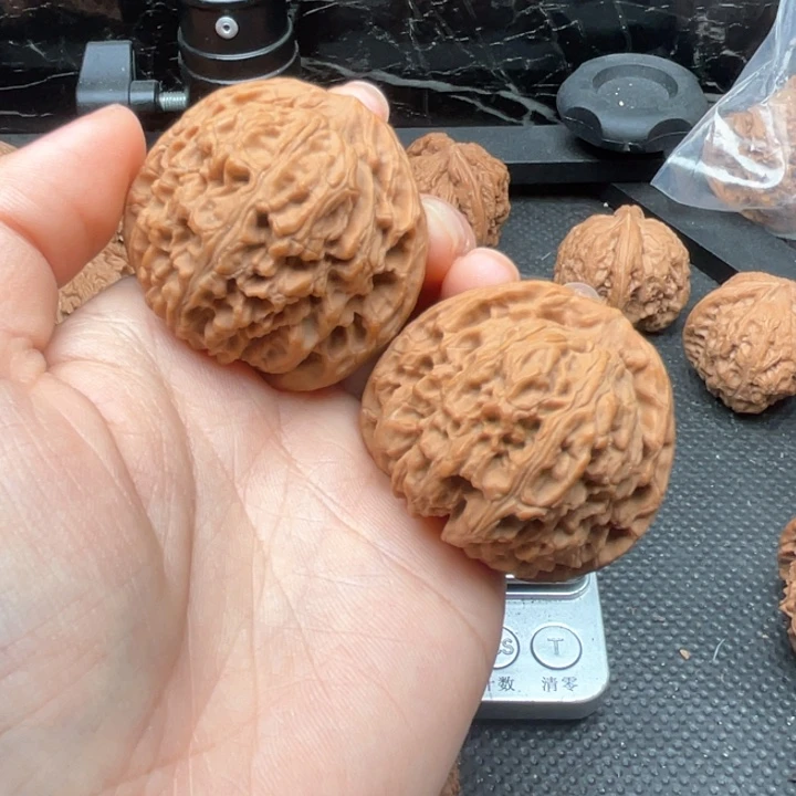 核桃手串/手链佛****?南疆石42尺高差一尺全品无修