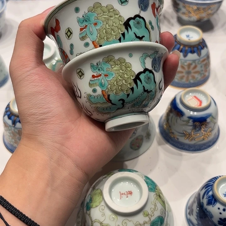 有***成景德镇陶瓷杯子的