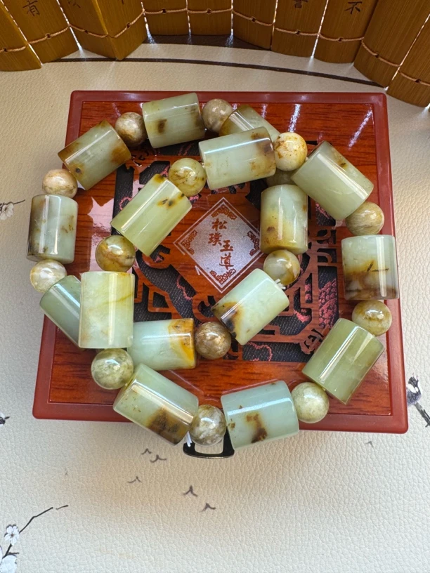 （岫玉）蛇纹石玉天然花玉血管红桶型珠卡1314石来运转