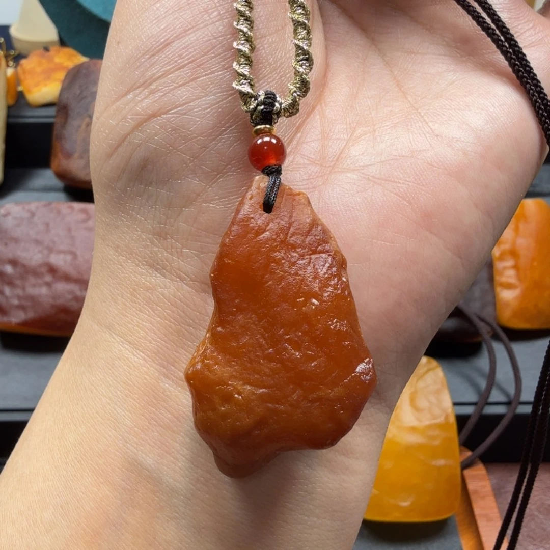 琥珀吊坠(赠链)未镶嵌